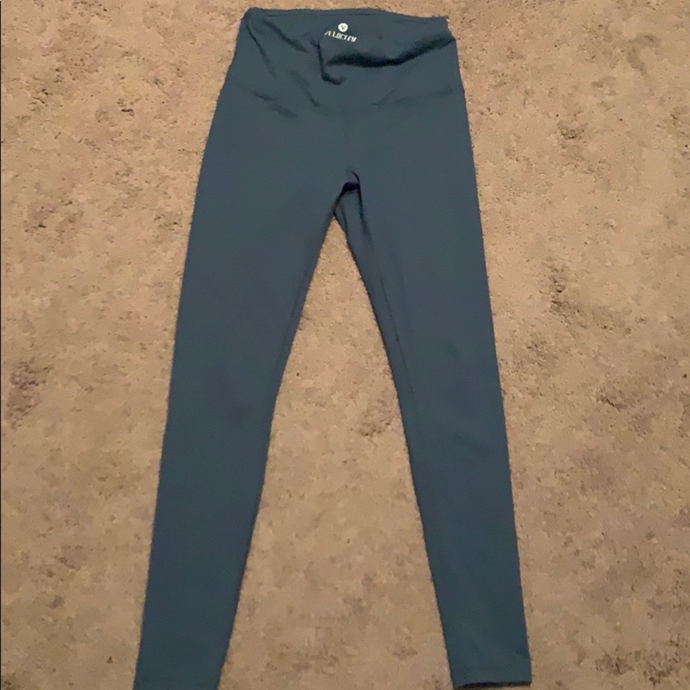 Velocity workout leggings